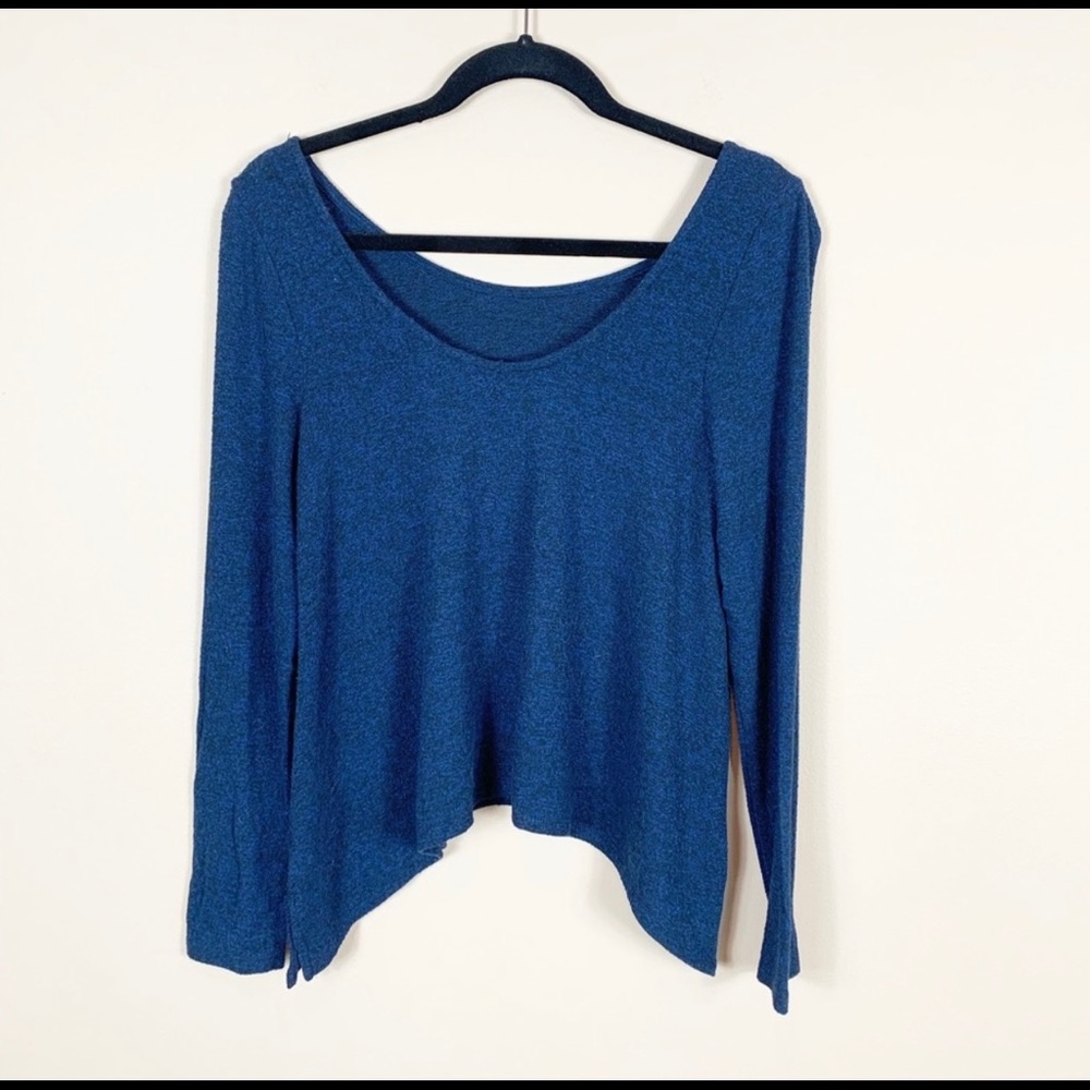 Akemi & Kin | Blue Scoop Neck Shark Bite Hem Sweater